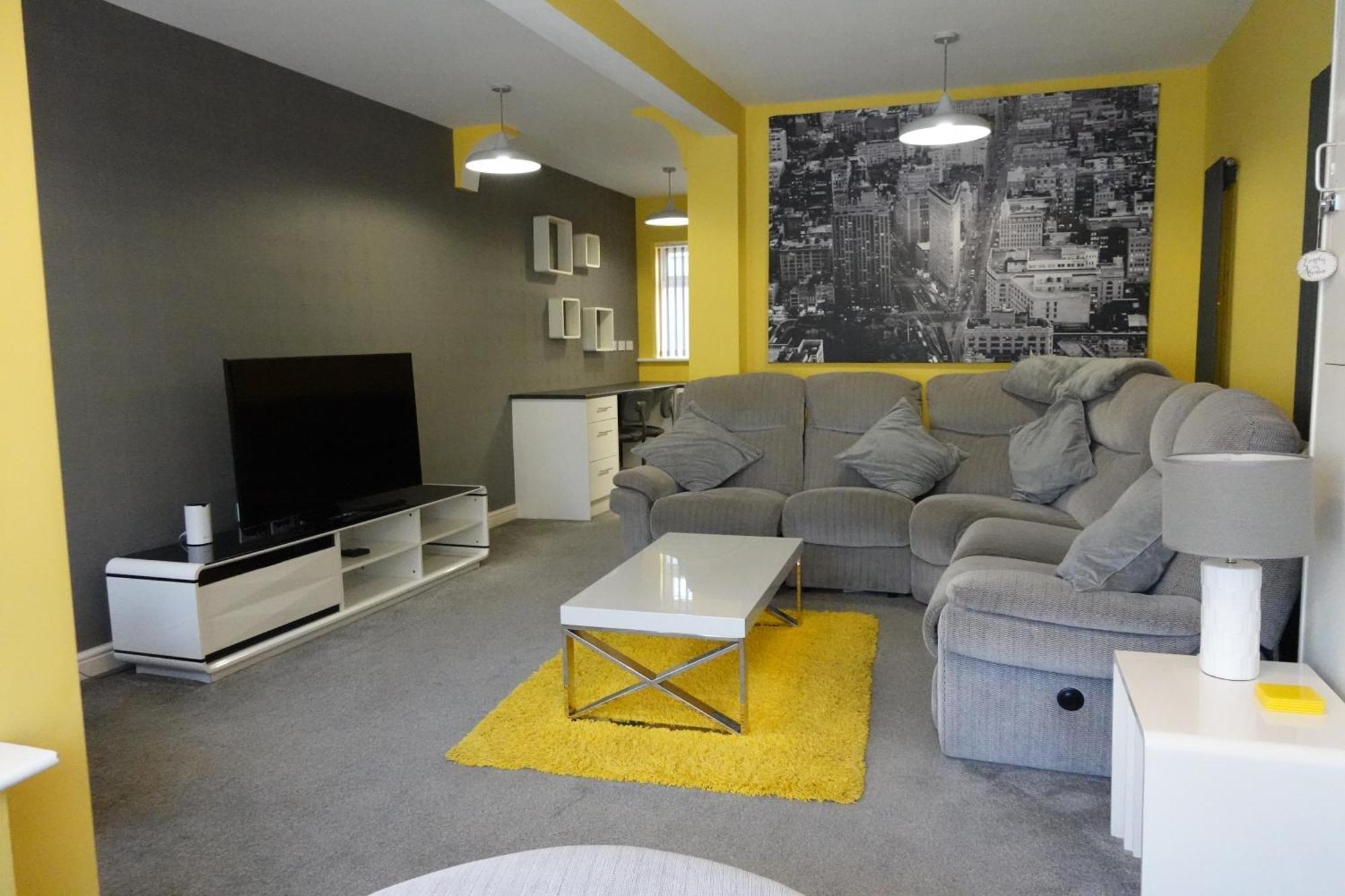Huge 9 Bed Property Sleeps 17, Near Nec, City Centre, Hs2 バーミンガム エクステリア 写真