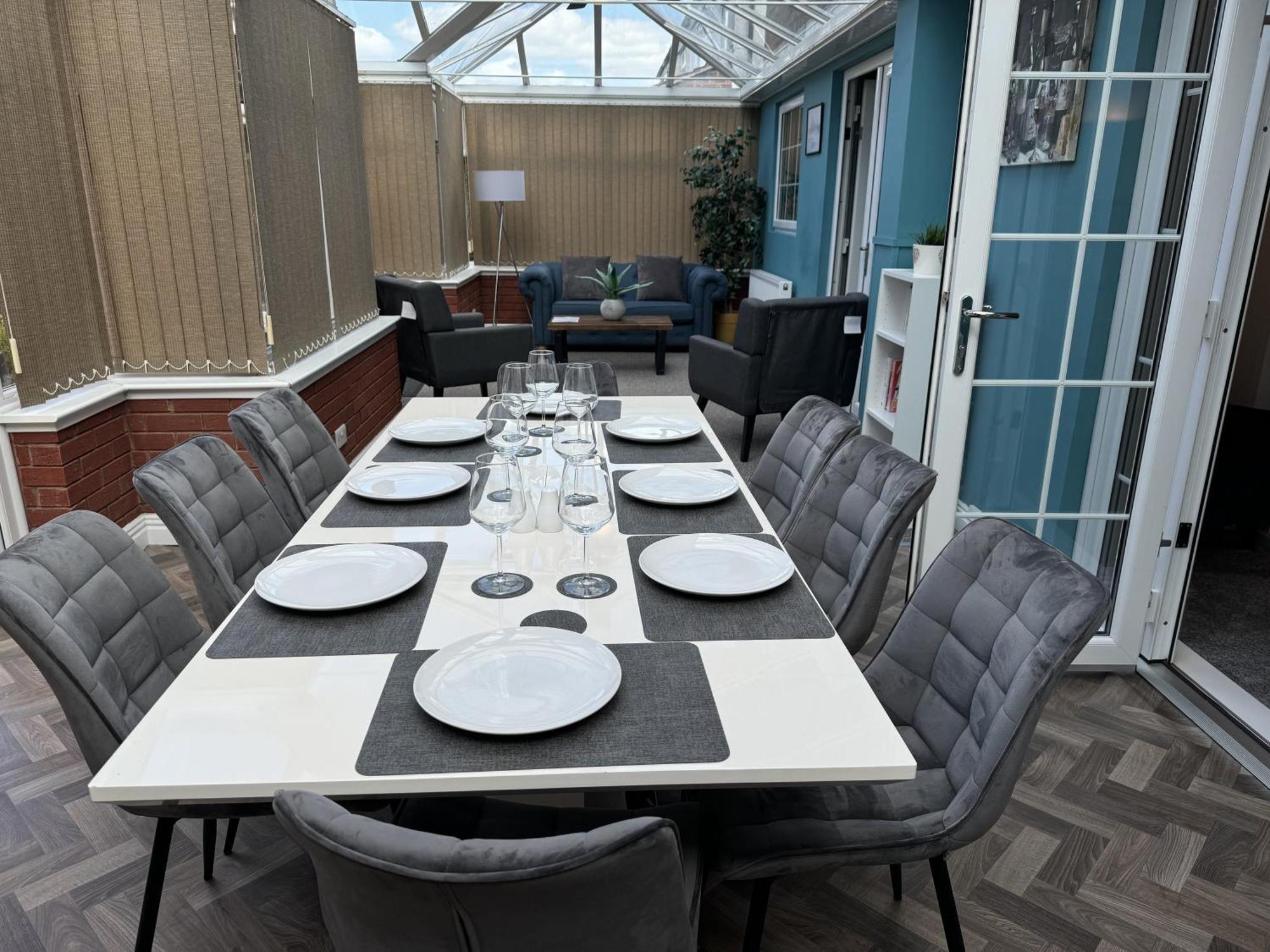 Huge 9 Bed Property Sleeps 17, Near Nec, City Centre, Hs2 バーミンガム エクステリア 写真